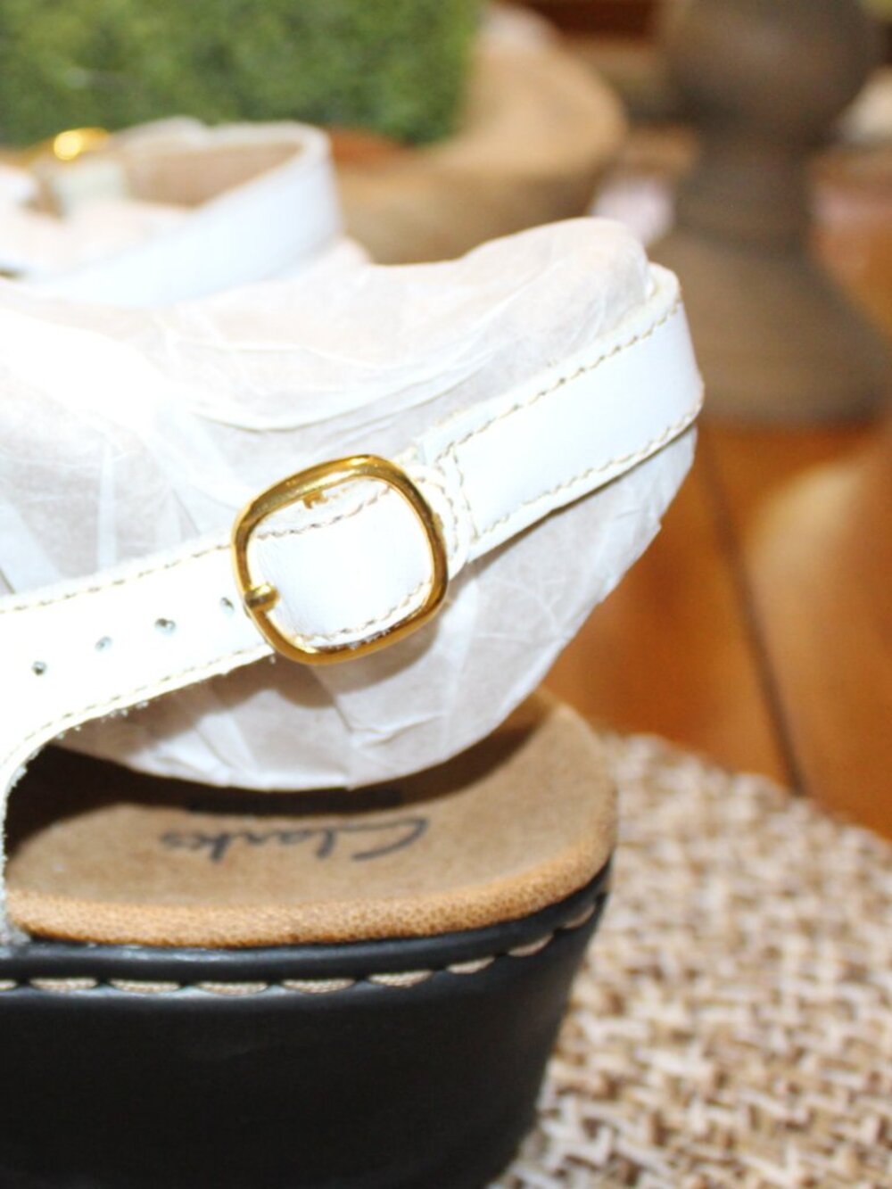 NWOT Clarks Lexi Marigold Sandals 9 WIDE NICE! - Picture 6 of 8